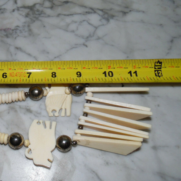 ESTATE VINTAGE ~Handcarved Lion ~ BOVINE BONE BEAD - Picture 2 of 8